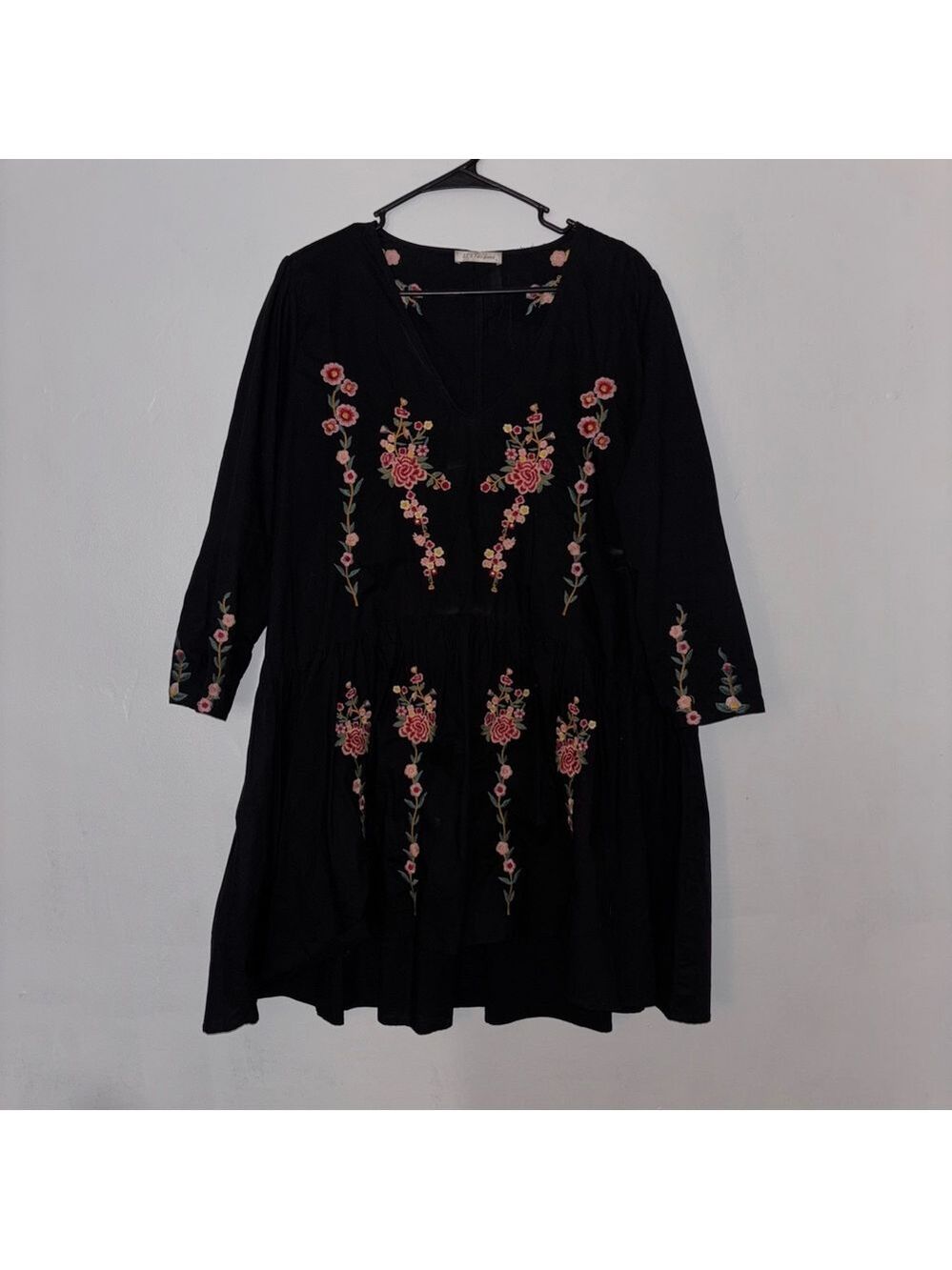 JJ’s Fairyland Black Floral Embroidered Boho Dress Size Large
